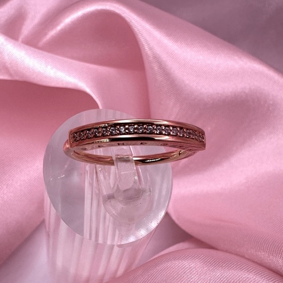 Pandora Signature I‑D Pavé Ring – 14k Rose Gold‑Plated – New - Picture 6 of 13